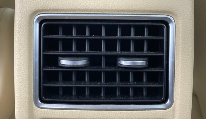 2012 Volkswagen Vento HIGHLINE DIESEL, Diesel, Manual, 57,056 km, Rear AC Vents
