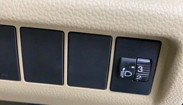 2019 Honda Amaze 1.2L I-VTEC VX, Petrol, Manual, 31,293 km, Dashboard - Headlight height adjustment not working
