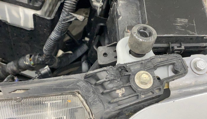 2019 Honda Amaze 1.2L I-VTEC VX, Petrol, Manual, 31,293 km, Left headlight - Clamp has minor damage