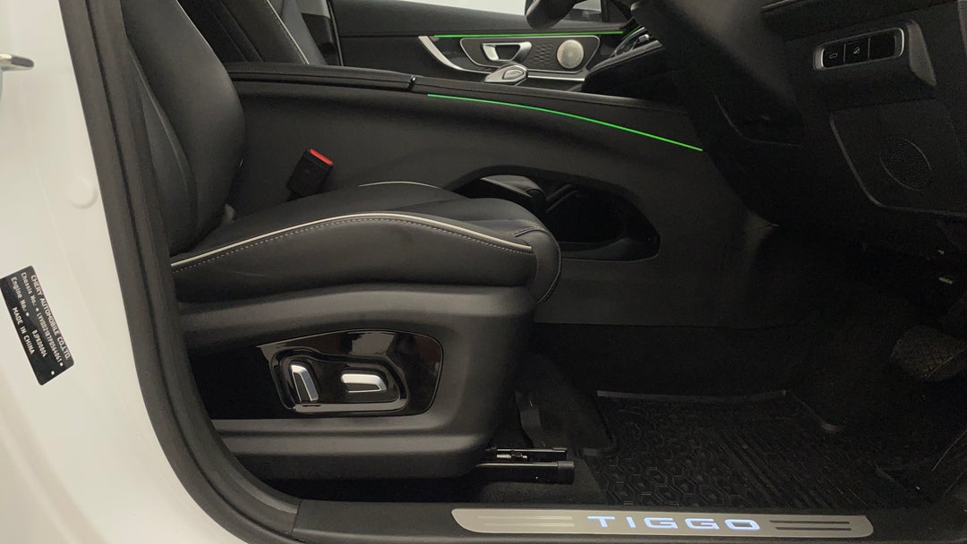 Drivers Side Adjustment Panel