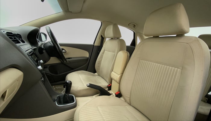 2011 Volkswagen Vento HIGHLINE PETROL, Petrol, Manual, 28,489 km, Right Side Front Door Cabin