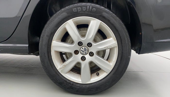 2011 Volkswagen Vento HIGHLINE PETROL, Petrol, Manual, 28,489 km, Left Rear Wheel