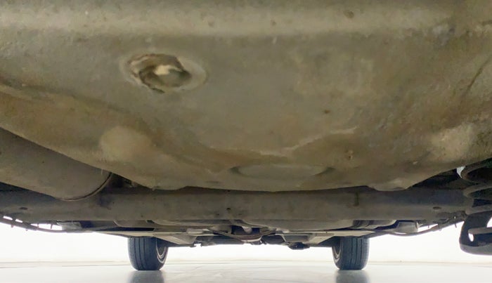 2011 Volkswagen Vento HIGHLINE PETROL, Petrol, Manual, 28,489 km, Rear Underbody