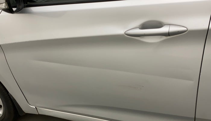 2012 Hyundai Verna FLUIDIC 1.6 VTVT SX, Petrol, Manual, 88,309 km, Front passenger door - Slightly dented