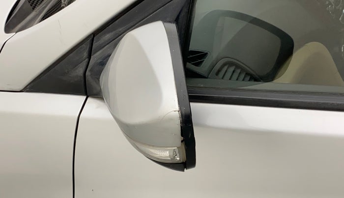 2012 Hyundai Verna FLUIDIC 1.6 VTVT SX, Petrol, Manual, 88,309 km, Left rear-view mirror - Cover has minor damage