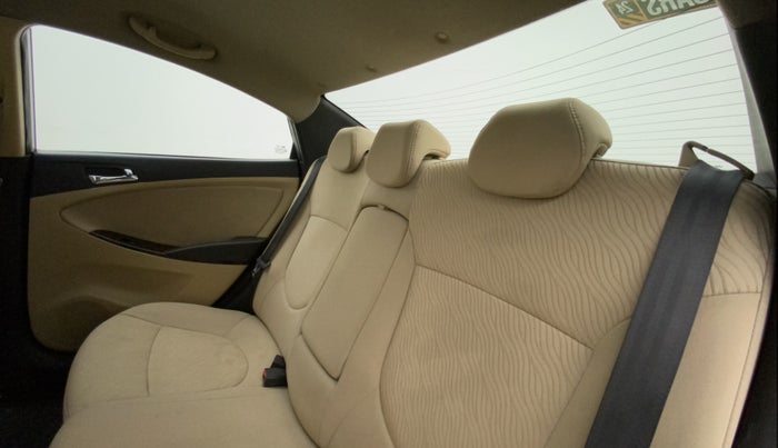 2012 Hyundai Verna FLUIDIC 1.6 VTVT SX, Petrol, Manual, 88,309 km, Right Side Rear Door Cabin