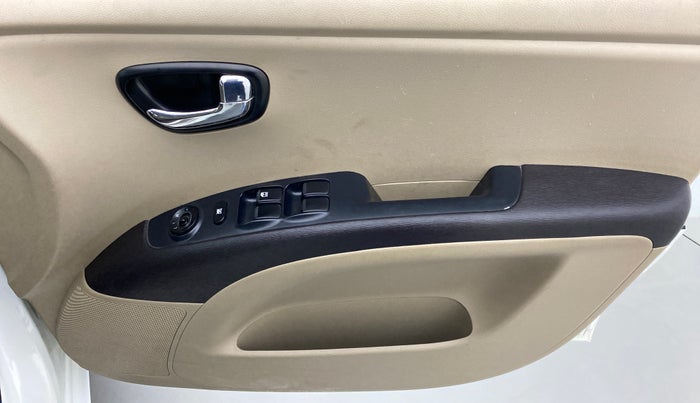 2011 Hyundai i10 SPORTZ 1.2 KAPPA2, Petrol, Manual, 47,888 km, Driver Side Door Panels Control