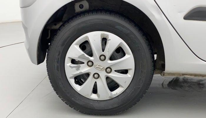 2012 Hyundai i10 MAGNA 1.2, Petrol, Manual, 73,009 km, Right Rear Wheel