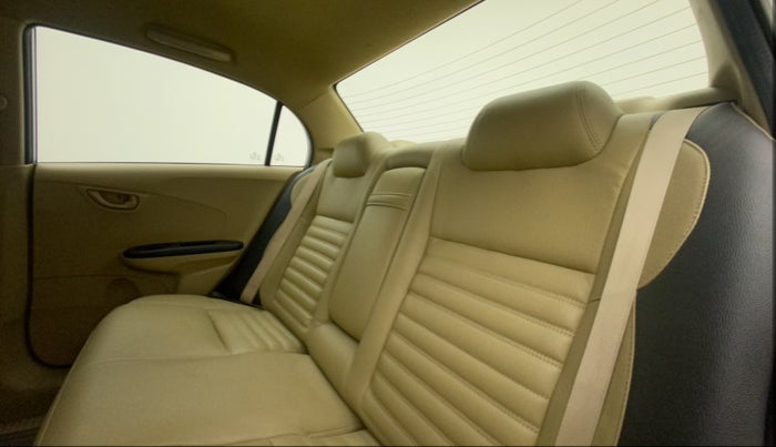 2015 Honda Amaze 1.2L I-VTEC SX, Petrol, Manual, 37,466 km, Right Side Rear Door Cabin