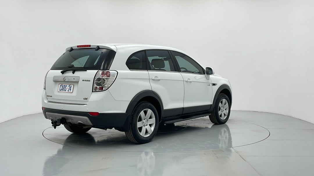 Right Back Diagonal (45- Degree) View