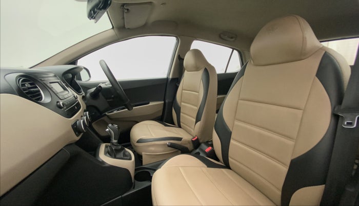 2016 Hyundai Grand i10 ASTA (O) AT 1.2 KAPPA VTVT, Petrol, Automatic, 1,15,410 km, Right Side Front Door Cabin