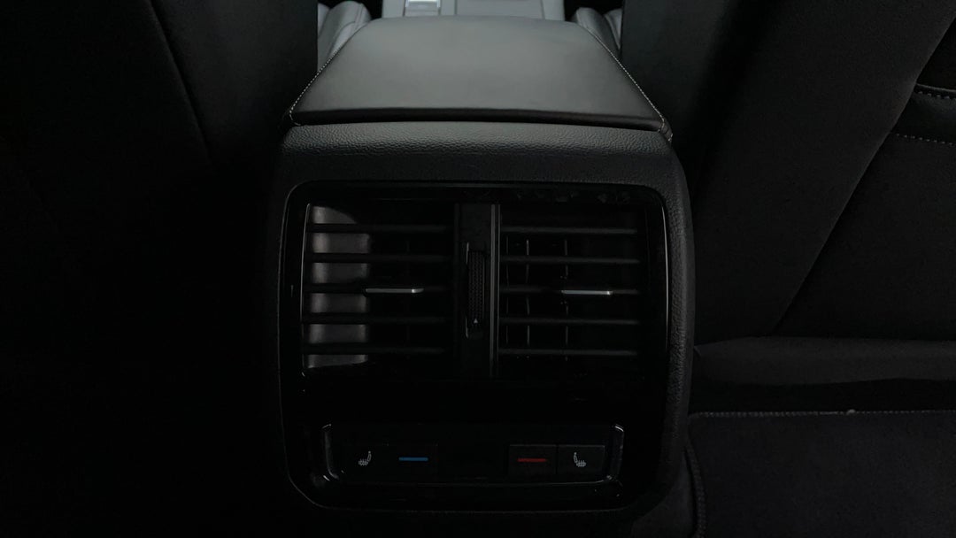 Rear A/C Vent