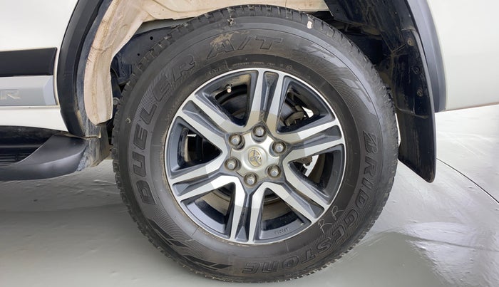 2020 Toyota Fortuner 2.8 4x2 MT, Diesel, Manual, 35,958 km, Left Rear Wheel