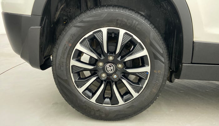 2022 Toyota URBAN CRUISER Premium AT, Petrol, Automatic, 5,613 km, Right Rear Wheel