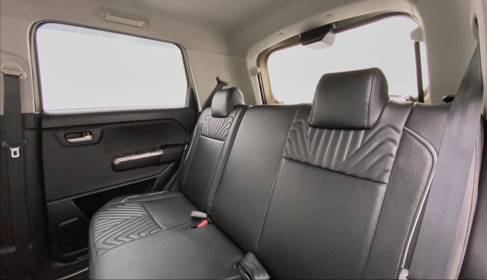2020 Maruti New Wagon-R ZXI 1.2 old, Petrol, Manual, 5,936 km, Right Side Rear Door Cabin
