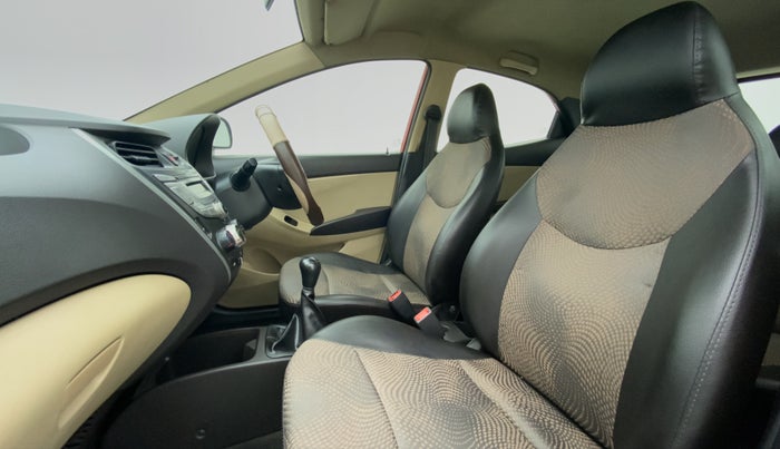 2015 Hyundai Eon MAGNA PLUS, Petrol, Manual, 62,307 km, Right Side Front Door Cabin View