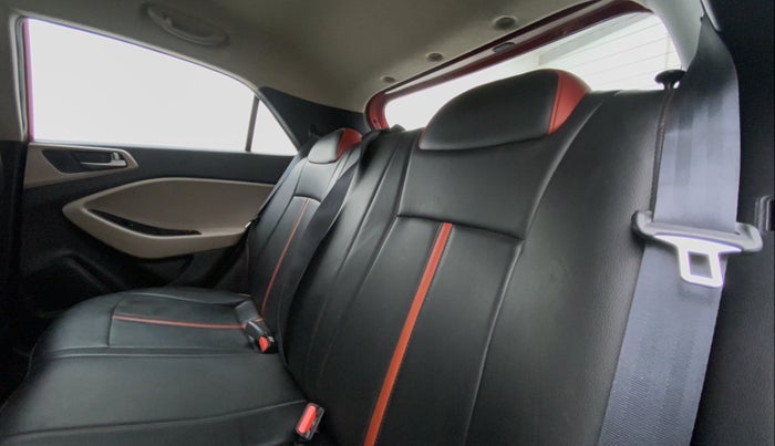 2017 Hyundai Elite i20 SPORTZ 1.2, Petrol, Manual, 23,854 km, Right Side Rear Door Cabin