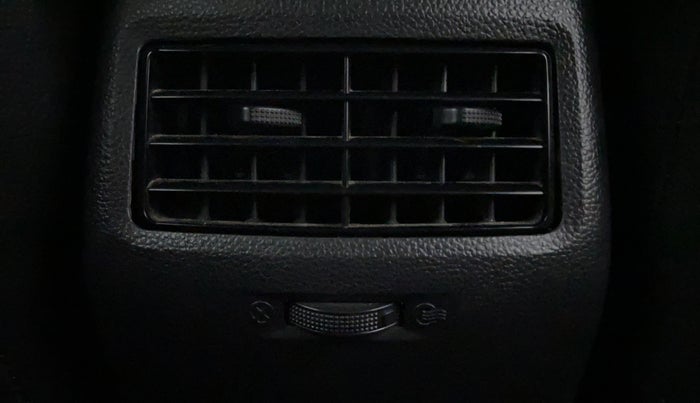 2017 Hyundai Elite i20 SPORTZ 1.2, Petrol, Manual, 23,854 km, Rear AC Vents