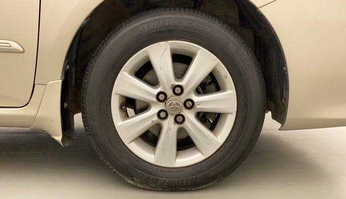 2011 Toyota Corolla Altis VL AT PETROL, Petrol, Automatic, 76,667 km, Right Front Wheel
