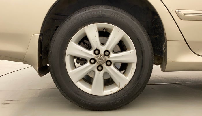 2011 Toyota Corolla Altis VL AT PETROL, Petrol, Automatic, 76,667 km, Right Rear Wheel