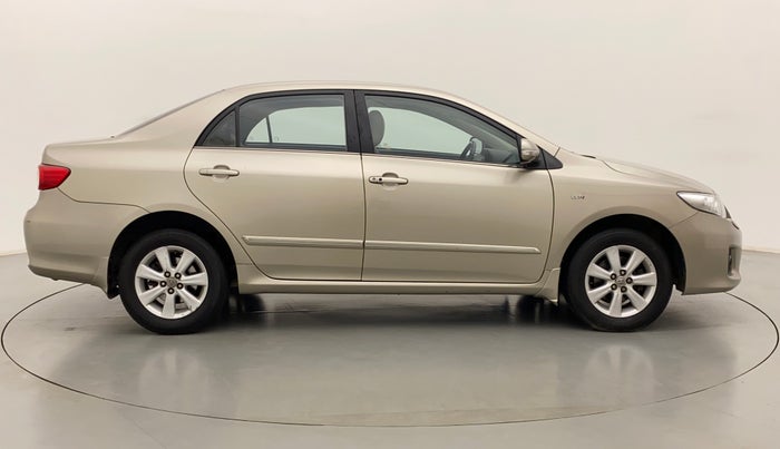 2011 Toyota Corolla Altis VL AT PETROL, Petrol, Automatic, 76,667 km, Right Side View