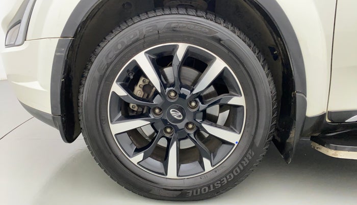 2021 Mahindra XUV500 W11 AT, Diesel, Automatic, 8,732 km, Left Front Wheel