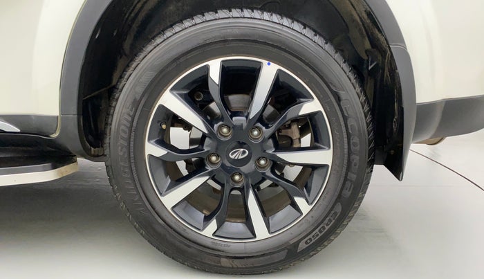 2021 Mahindra XUV500 W11 AT, Diesel, Automatic, 8,732 km, Left Rear Wheel
