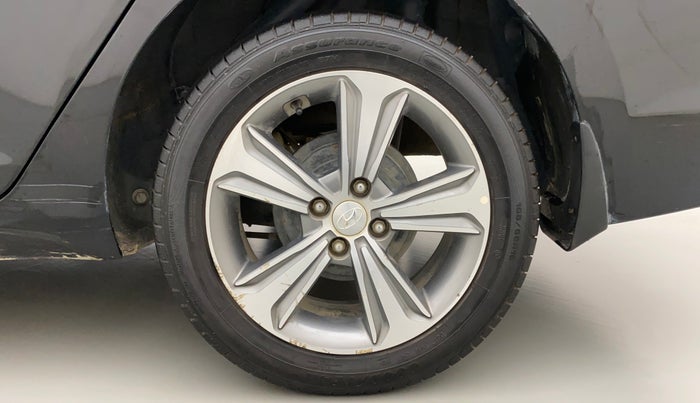 2018 Hyundai Verna 1.6 CRDI SX + AT, Diesel, Automatic, 66,339 km, Left Rear Wheel