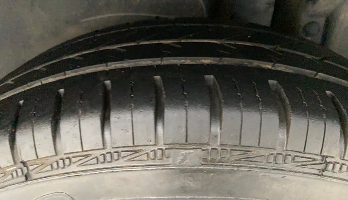 2012 Maruti Swift Dzire VXI, Petrol, Manual, 23,960 km, Left Rear Tyre Tread