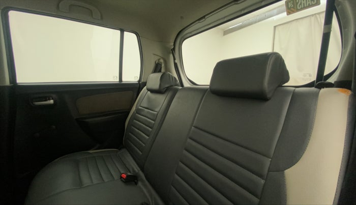 2014 Maruti Wagon R 1.0 LXI, Petrol, Manual, 67,447 km, Right Side Rear Door Cabin