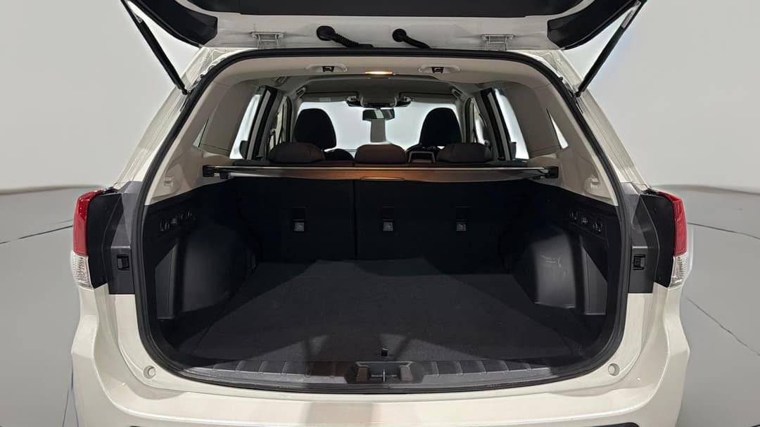 2023 Subaru Forester Hybrid L (AWD), Automatic, 46759 km, Boot Inside View