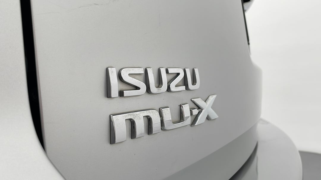 Badge (Boot Left Side)