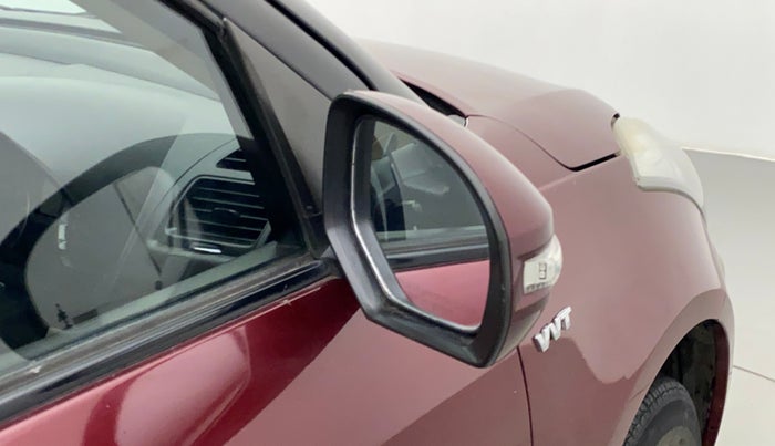 2016 Maruti Swift Dzire VXI, Petrol, Manual, 42,052 km, Right rear-view mirror - Minor noise