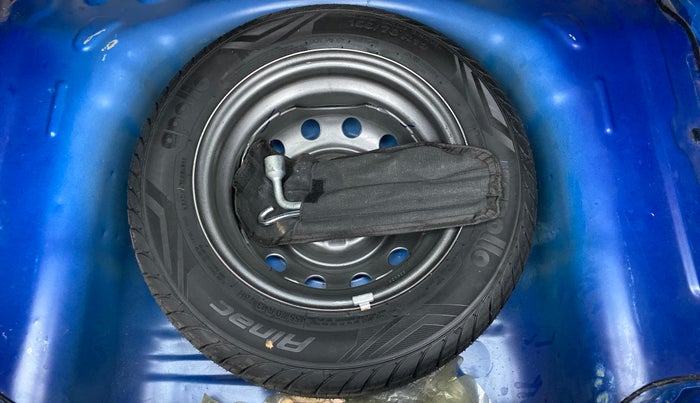 2017 Hyundai Eon ERA +, Petrol, Manual, 37,111 km, Spare Tyre