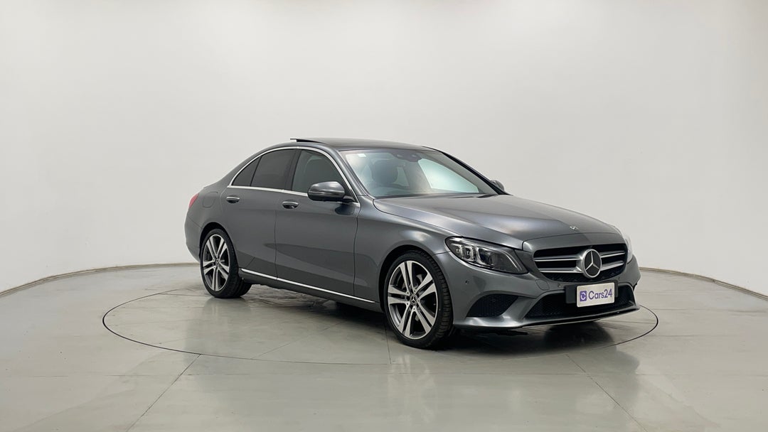 Right Front Diagonal (45- Degree) View