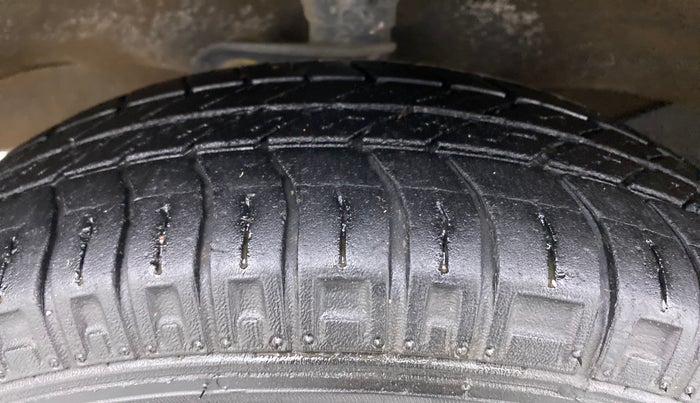 2019 Maruti Eeco 5 STR WITH AC PLUSHTR, Petrol, Manual, 12,967 km, Left Front Tyre Tread