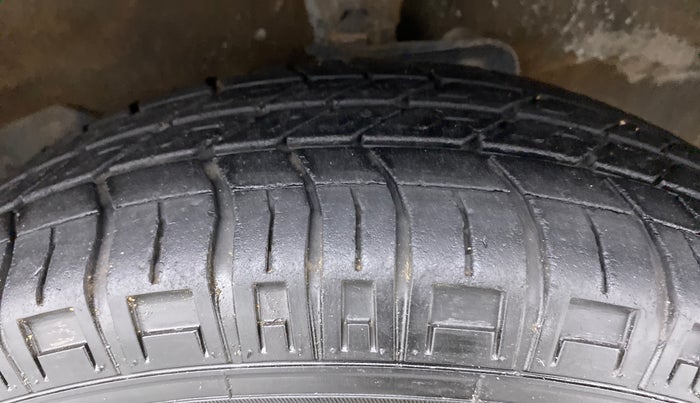 2019 Maruti Eeco 5 STR WITH AC PLUSHTR, Petrol, Manual, 12,967 km, Right Front Tyre Tread