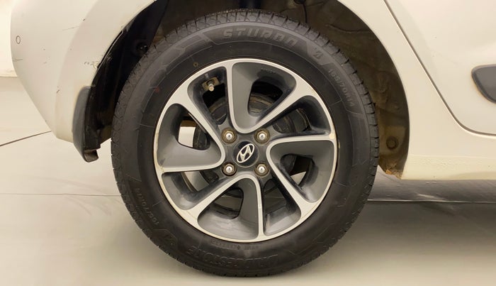 2018 Hyundai Grand i10 ASTA 1.2 KAPPA VTVT, Petrol, Manual, 33,623 km, Right Rear Wheel