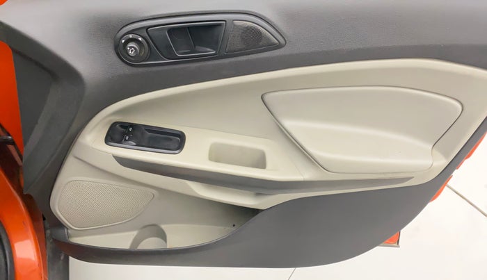 2016 Ford Ecosport AMBIENTE 1.5L PETROL, Petrol, Manual, 1,11,859 km, Driver Side Door Panels Control