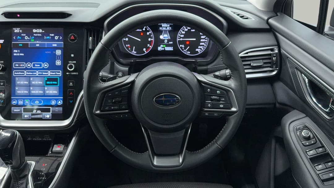 2023 Subaru Outback AWD, Automatic, 49665 km, Steering Wheel Close-up