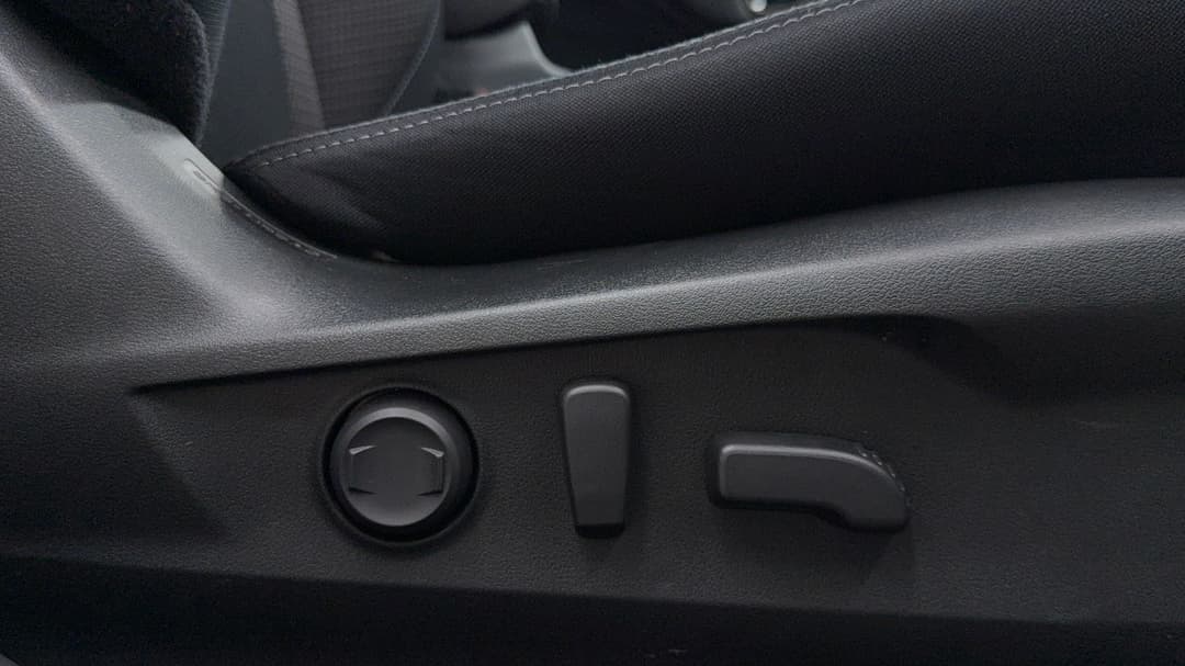 2023 Subaru Outback AWD, Automatic, 49665 km, Drivers Side Adjustment Panel