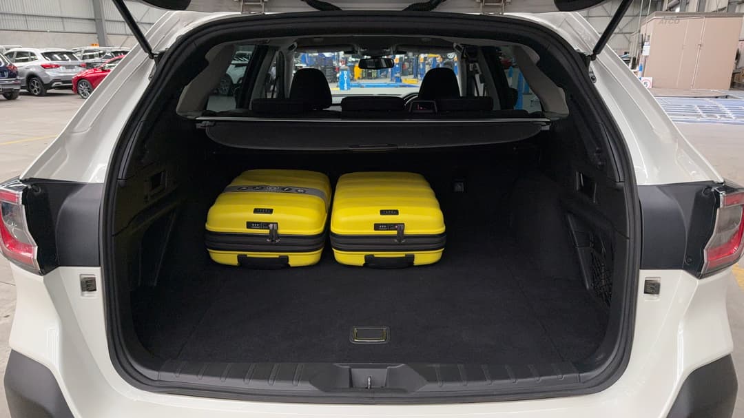 2023 Subaru Outback AWD, Automatic, 49665 km, Boot Inside View with Luggage