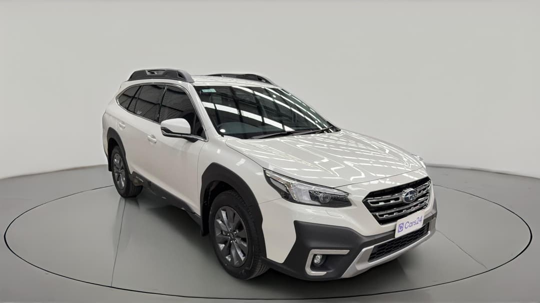 2023 Subaru Outback AWD, Automatic, 49665 km, Right Front Diagonal (45- Degree) View