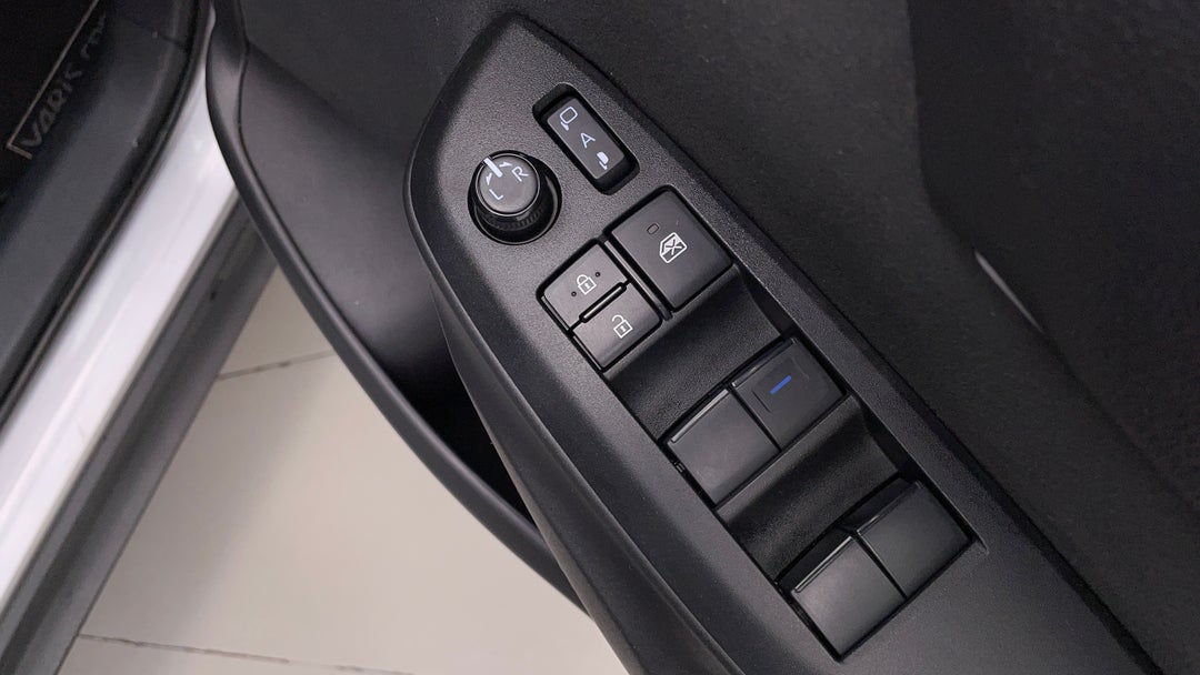 Drivers Side Door Panel Controls