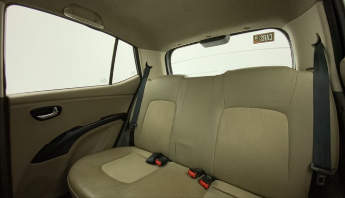 2011 Hyundai i10 MAGNA 1.2, Petrol, Manual, 42,099 km, Right Side Rear Door Cabin