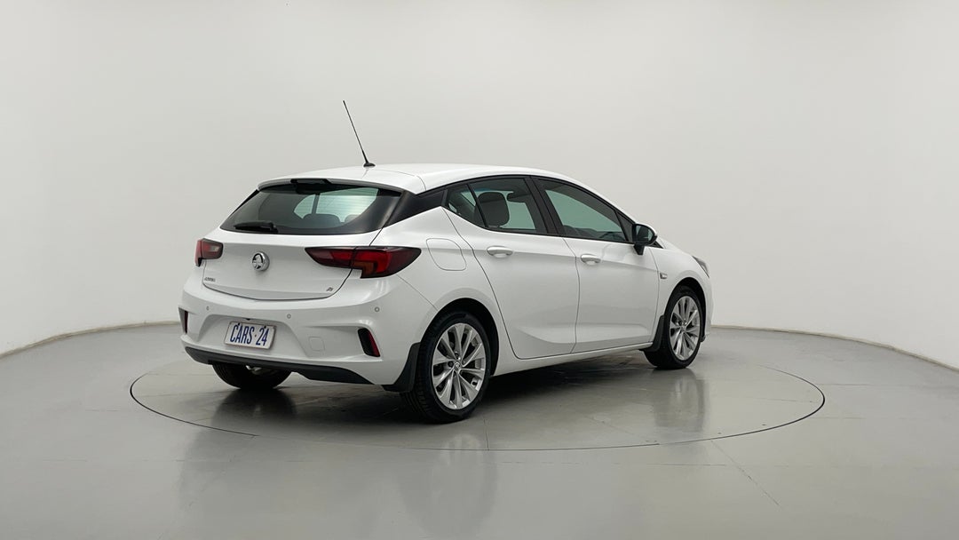 Right Back Diagonal (45- Degree) View