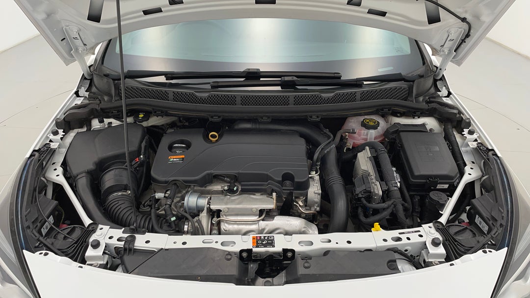 Open Bonnet (Engine)