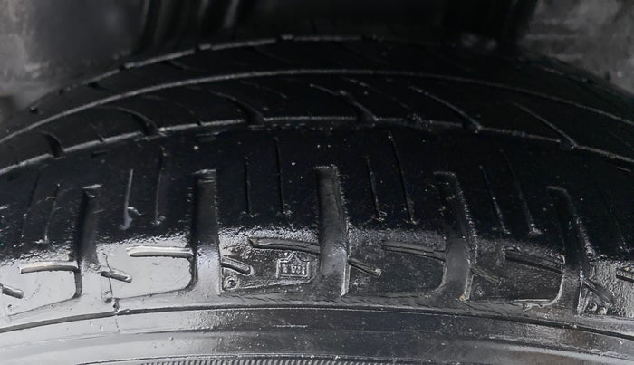 2016 Honda Jazz 1.2 SV MT, Petrol, Manual, 26,748 km, Left Rear Tyre Tread