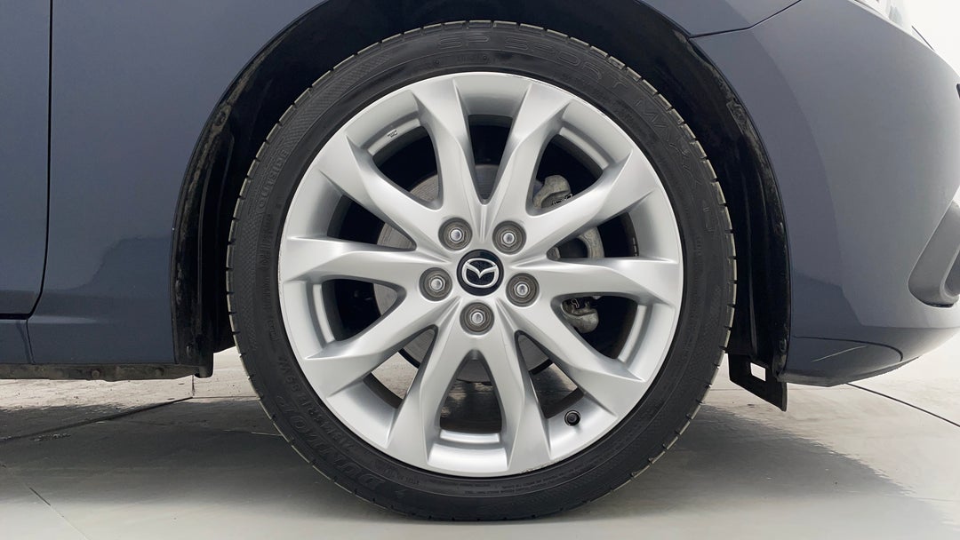 2016 Mazda 3 Sp25 Gt, Automatic, 74123 km, Right Front Wheel