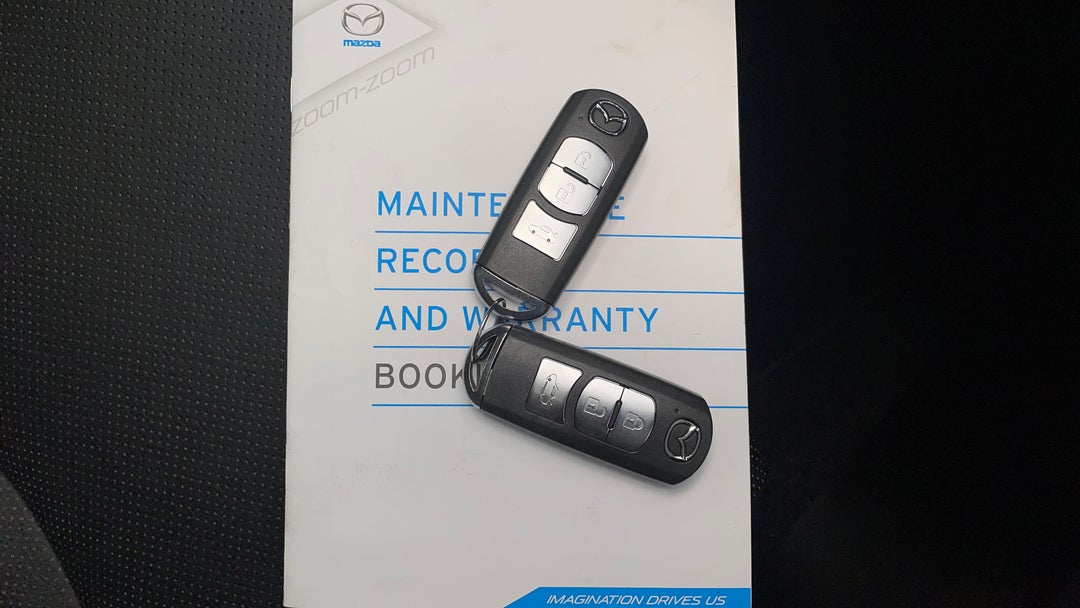 2016 Mazda 3 Sp25 Gt, Automatic, 74123 km, Key Close-up